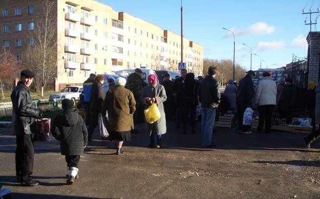 Market scene in Russia